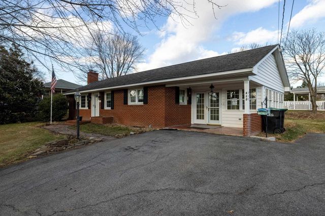 410 W NORTH ST, Woodstock, VA 22664