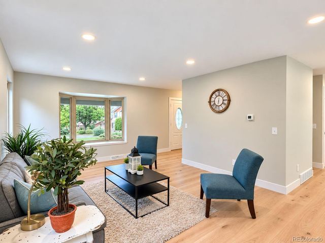 6184 S Benton Court, Littleton, CO 80123