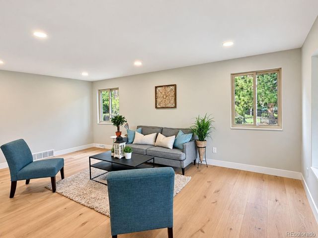 6184 S Benton Court, Littleton, CO 80123