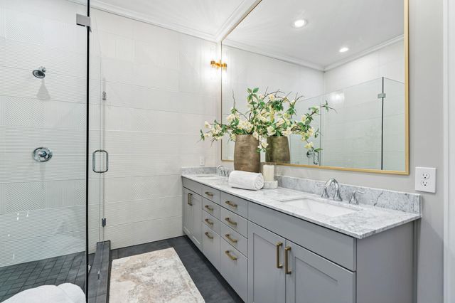 4030 Blossom Street, Houston, TX 77007