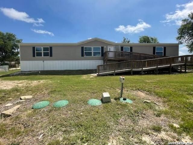 729 Saddle Dr, Bandera, TX 78003
