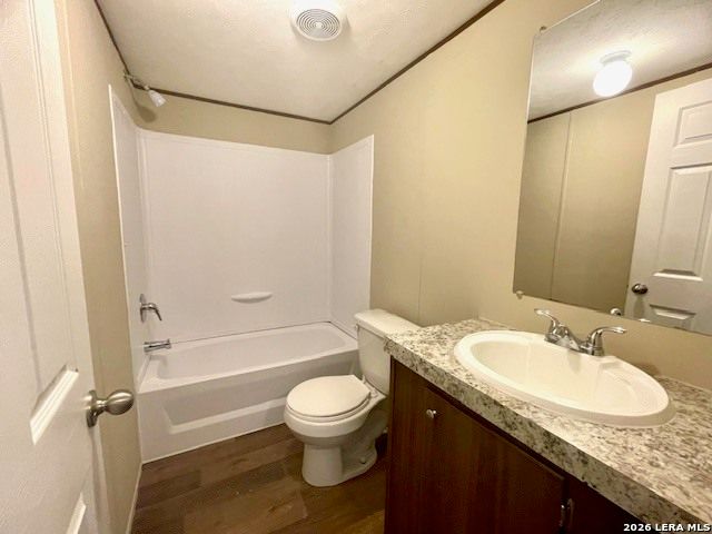 729 Saddle Dr, Bandera, TX 78003