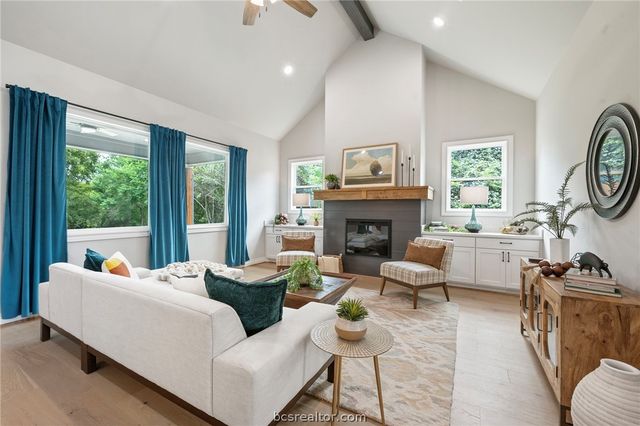 13291 Hopes Creek Road, College Station, TX 77845