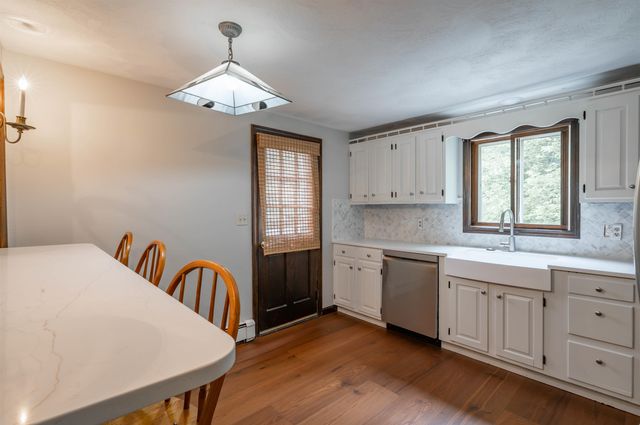 241 High Range Road, Londonderry, NH 03053
