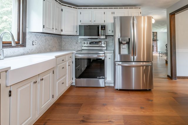 241 High Range Road, Londonderry, NH 03053
