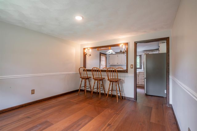 241 High Range Road, Londonderry, NH 03053