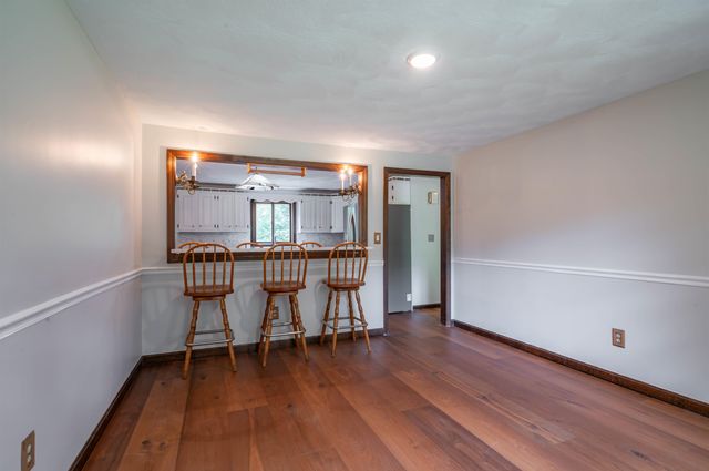 241 High Range Road, Londonderry, NH 03053
