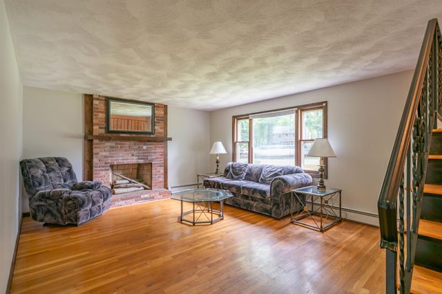 241 High Range Road, Londonderry, NH 03053