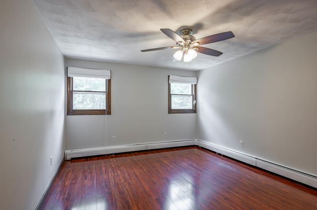 241 High Range Road, Londonderry, NH 03053