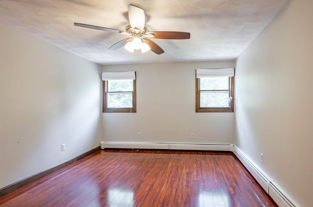 241 High Range Road, Londonderry, NH 03053