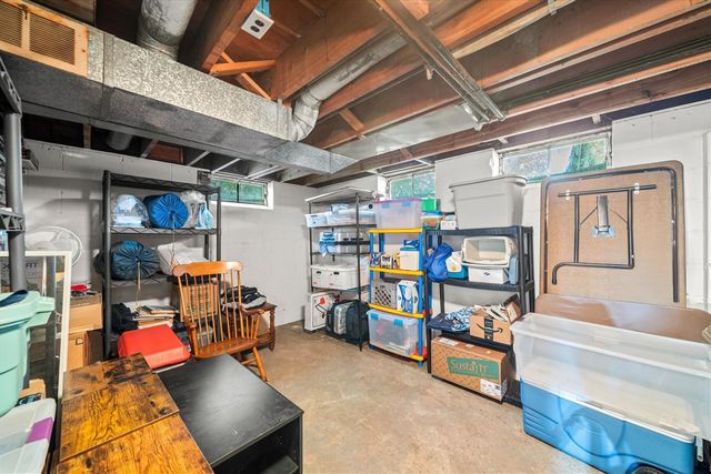1609 Glastonbury Road, Ann Arbor, MI 48103