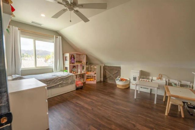 10046 Woodrose Avenue, Santee, CA 92071