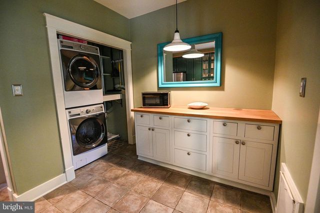 3290 ARUNDEL ON THE BAY RD, Annapolis, MD 21403