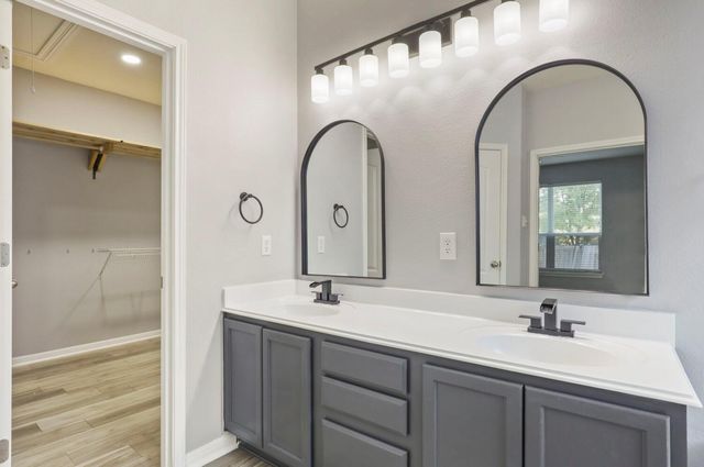 1207 Utopia LN, Hutto, TX 78634