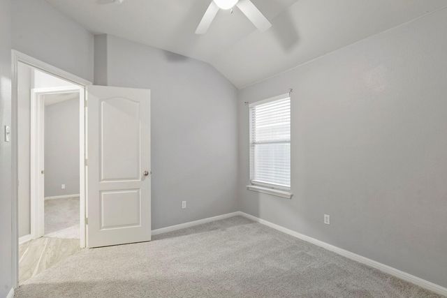 1207 Utopia LN, Hutto, TX 78634