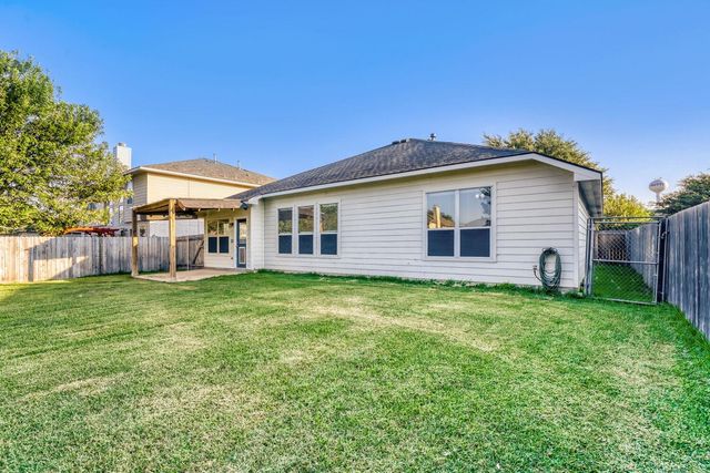 1207 Utopia LN, Hutto, TX 78634