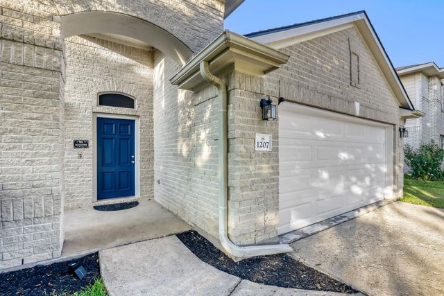 1207 Utopia LN, Hutto, TX 78634