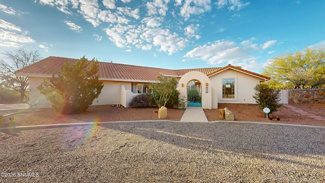 5301 Redman Road, Las Cruces, NM 88011