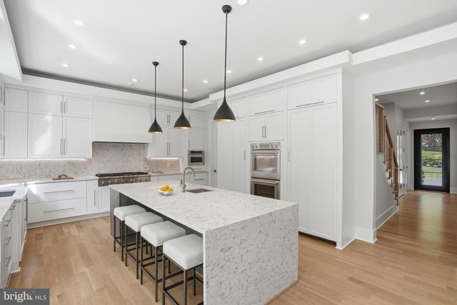 938 SAIGON RD, Mclean, VA 22102