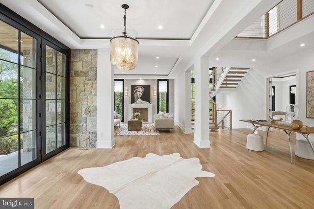 938 SAIGON RD, Mclean, VA 22102