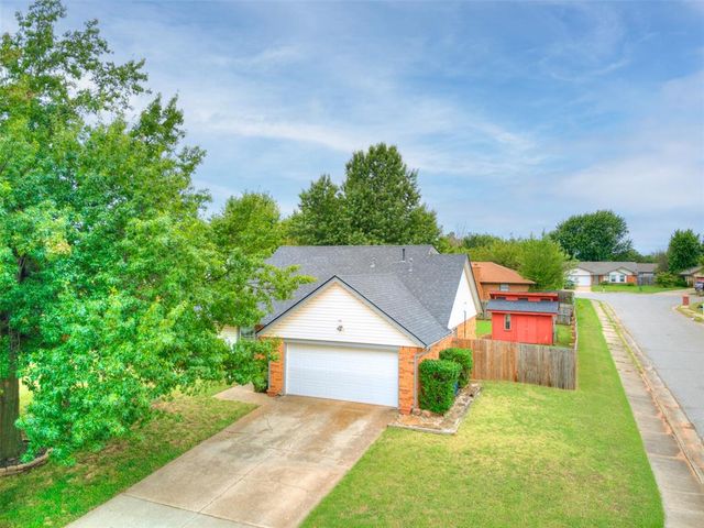 805 Mallard Avenue, Edmond, OK 73003