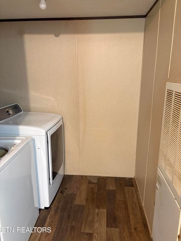 106 Swafford Rd, Spring City, TN 37381