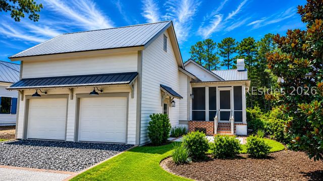 127 Hunting Lodge Rd, Bluffton, SC 29910