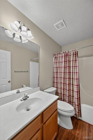 18 Farnsworth Court C, O'fallon, MO 63368