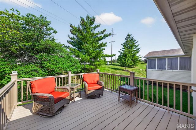 18 Farnsworth Court C, O'fallon, MO 63368