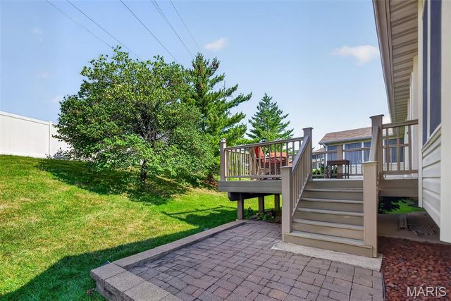 18 Farnsworth Court C, O'fallon, MO 63368