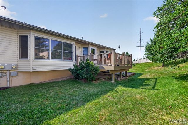 18 Farnsworth Court C, O'fallon, MO 63368