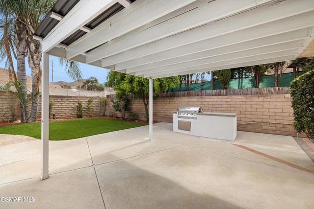 27917 Via Amistosa, Agoura Hills, CA 91301