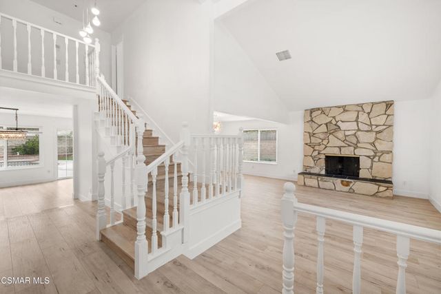 27917 Via Amistosa, Agoura Hills, CA 91301