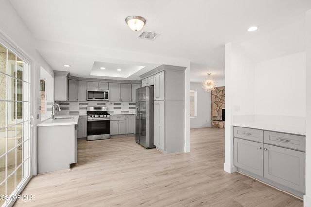 27917 Via Amistosa, Agoura Hills, CA 91301