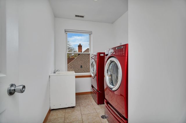 9418 Tulley Avenue, Oak Lawn, IL 60453