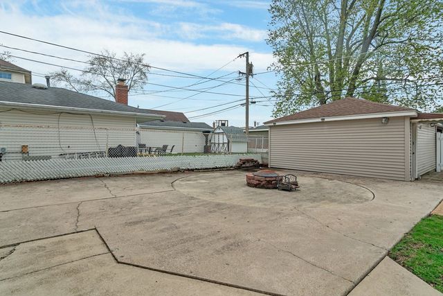 9418 Tulley Avenue, Oak Lawn, IL 60453