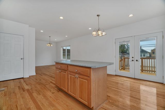 9418 Tulley Avenue, Oak Lawn, IL 60453