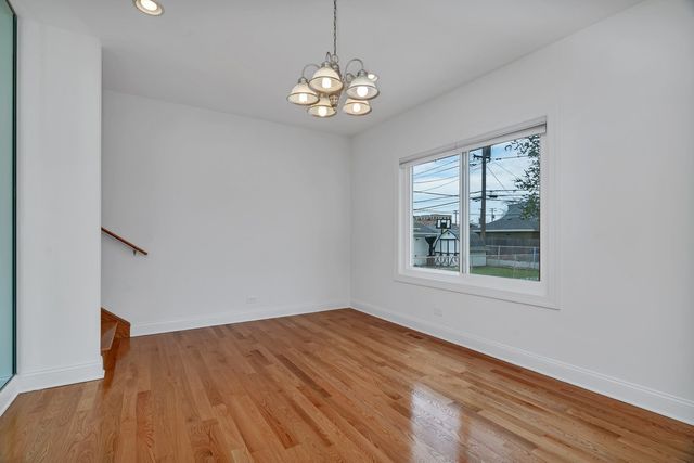 9418 Tulley Avenue, Oak Lawn, IL 60453