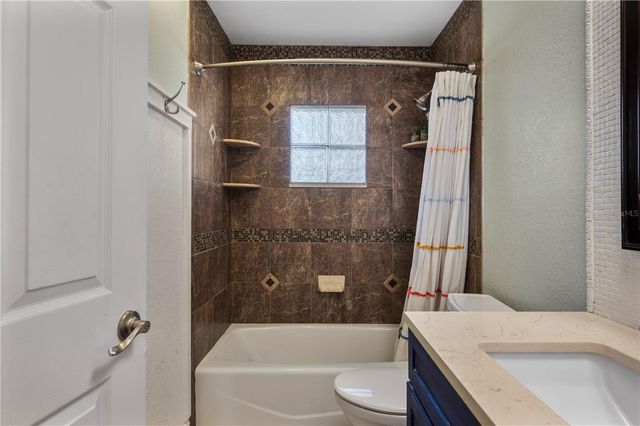 627 PALMORE COURT, Lakeland, FL 33813