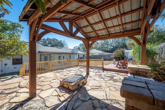 627 PALMORE COURT, Lakeland, FL 33813