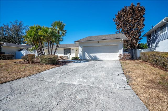 627 PALMORE COURT, Lakeland, FL 33813