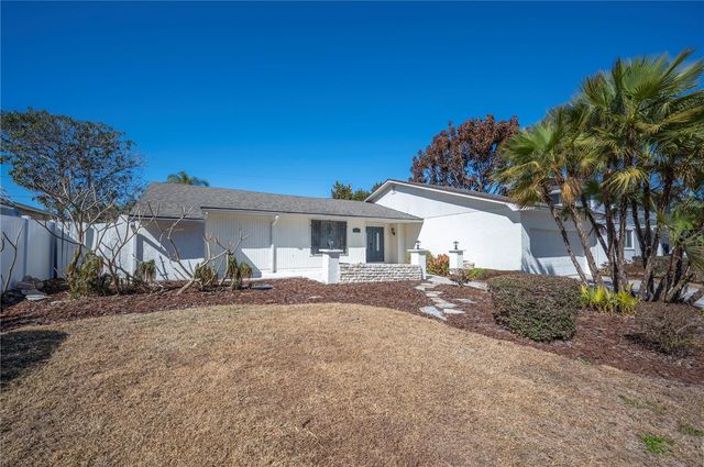 627 PALMORE COURT, Lakeland, FL 33813