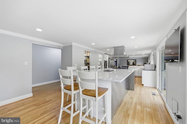 9004 COPENHAVER, Potomac, MD 20854