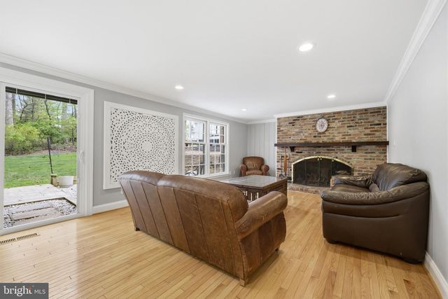 9004 COPENHAVER, Potomac, MD 20854