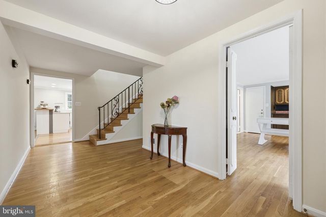 9004 COPENHAVER, Potomac, MD 20854