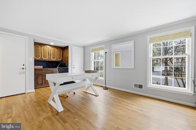 9004 COPENHAVER, Potomac, MD 20854