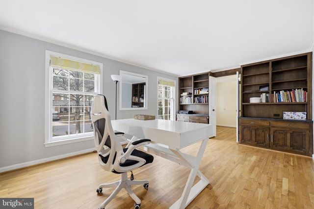 9004 COPENHAVER, Potomac, MD 20854