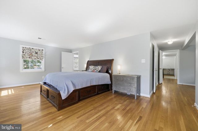 9004 COPENHAVER, Potomac, MD 20854