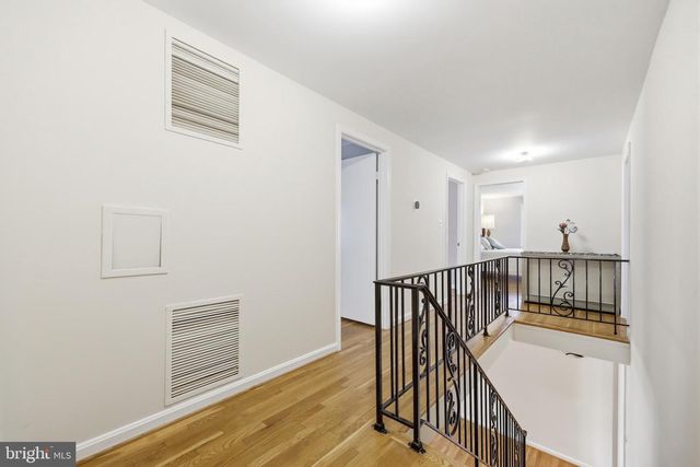 9004 COPENHAVER, Potomac, MD 20854