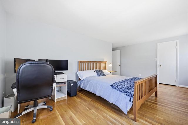 9004 COPENHAVER, Potomac, MD 20854